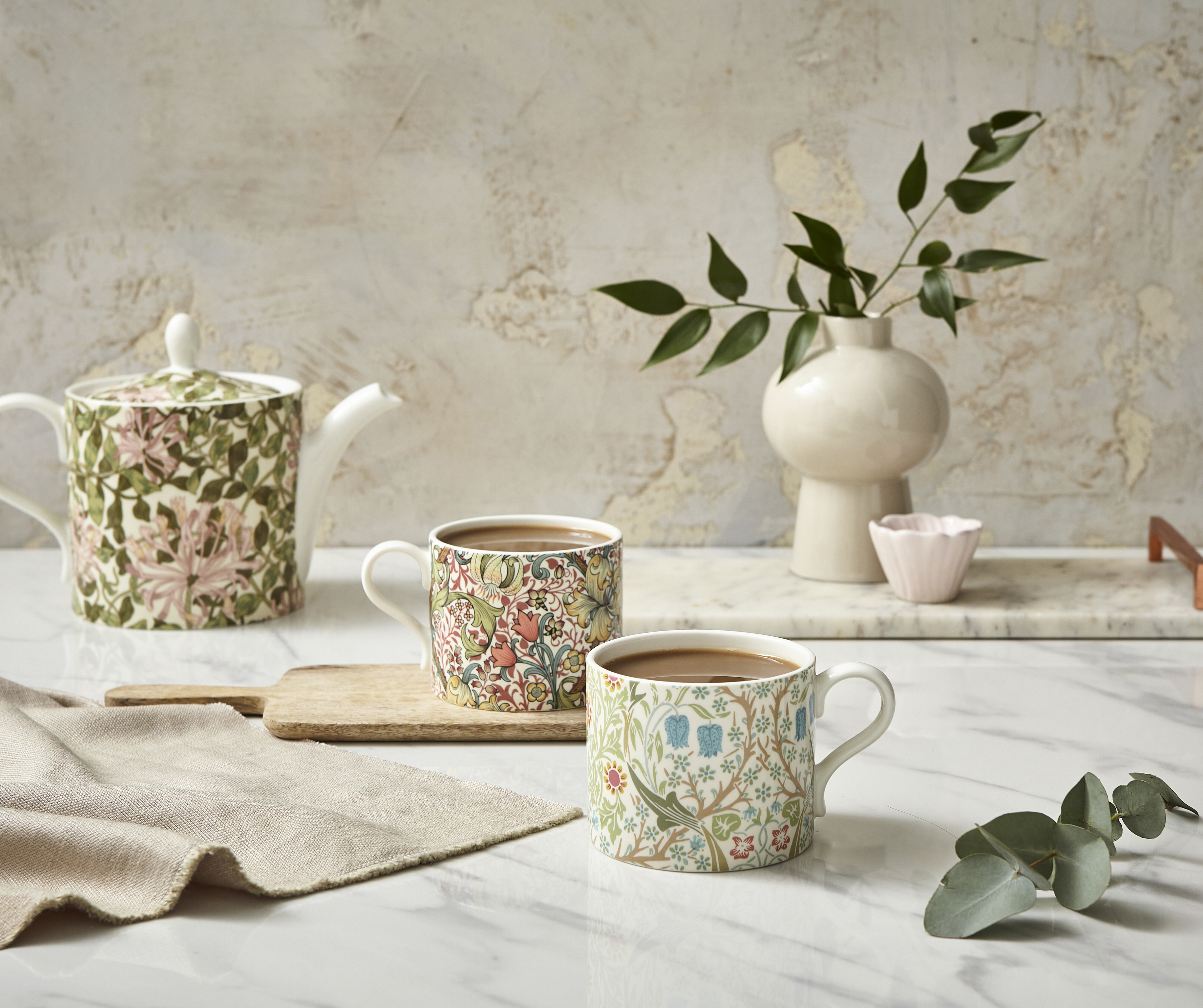 Morris & Co. Blackthorn and Golden Lily Mugs image number null